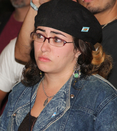 la tristeza de la militante en la despedida a Chavez