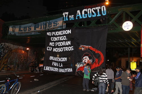 las organizaciones sociales presentes frente a la embajada venezolana en B
