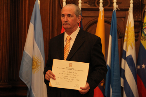 En la Legislatura Jorge Selser y Claudia Camba