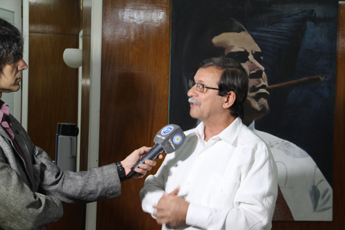 conferencia de prensa en buenos aires contra el bloqueo a cuba