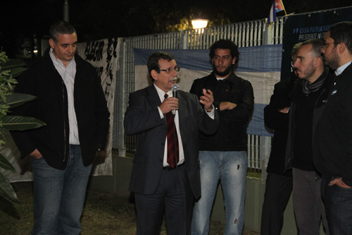 Embajador de Cuba Jorge Lamadrid en Barrio Lugano 1 y 2 