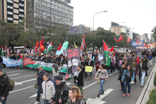 marchando por la 9 de julio