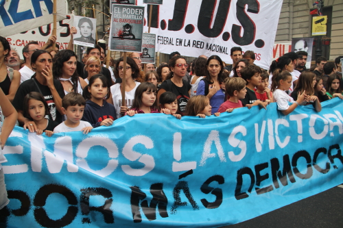 También el reclamo por los abuelos