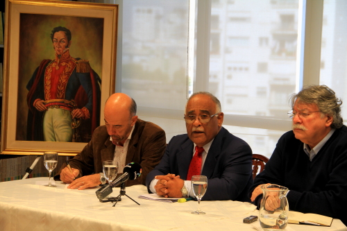 Conferencia de Prensa Embajada Venezuela