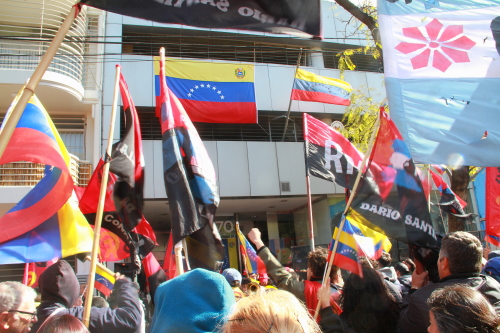 Banderazo por Venezuela en Argentina