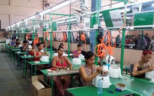 https://www.cubainformacion.tv/storage/portadas/2015/11/65565-industria-nacional-productora-de-utensilios-domesticos-parte-de-la-familia-cubana.jpg