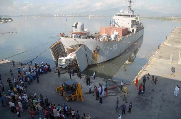 Cubainformacion Art culo Desembarc en Santiago de Cuba ayuda